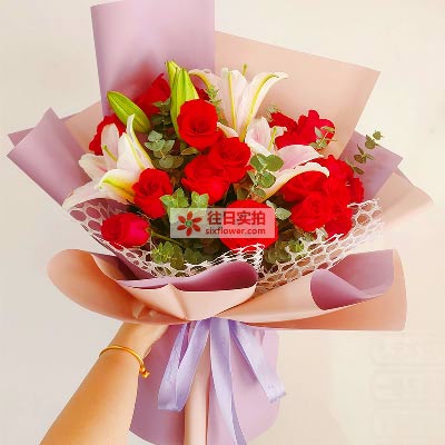 蚌埠18朵红玫瑰百合,真情相守一生